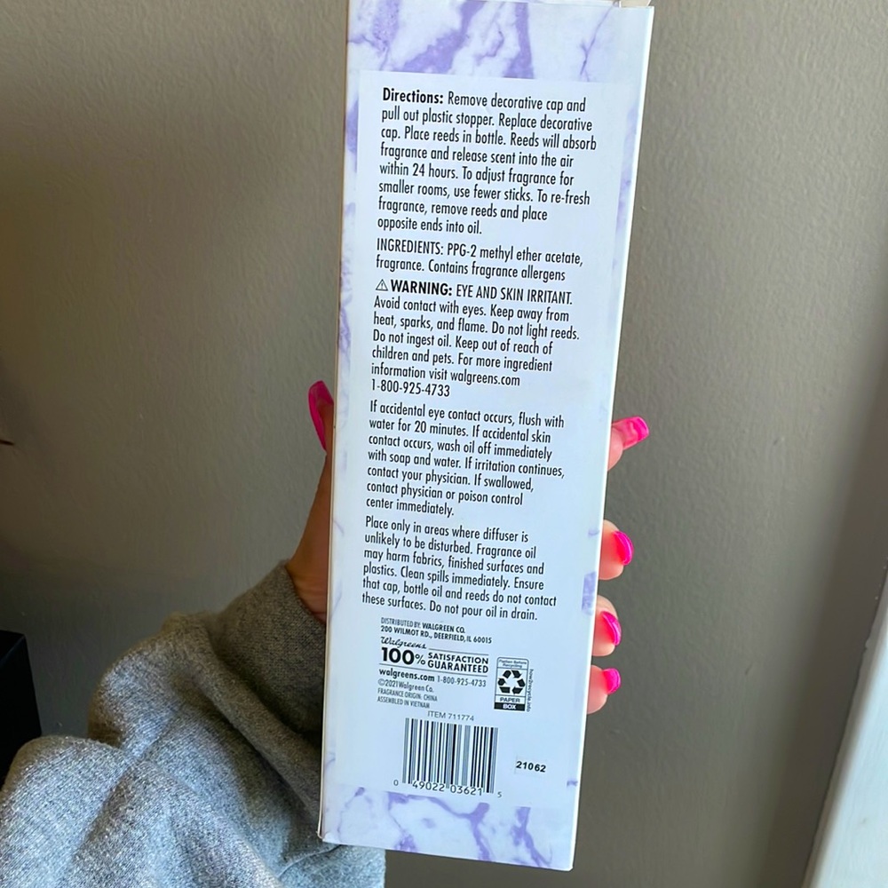 Aromatherapy Reed Diffuser. Lavender & Vanilla. - Picture 3 of 3